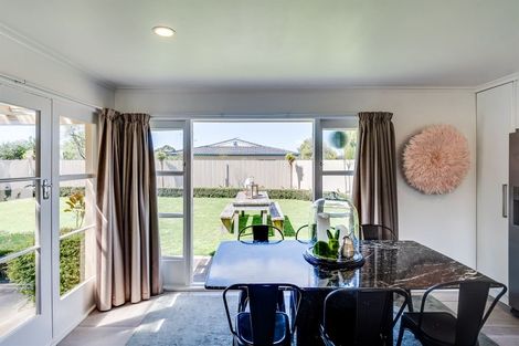 Photo of property in 41 Avondale Road, Taradale, Napier, 4112