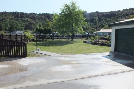 Photo of property in 83 Dick Street, Reefton, 7830