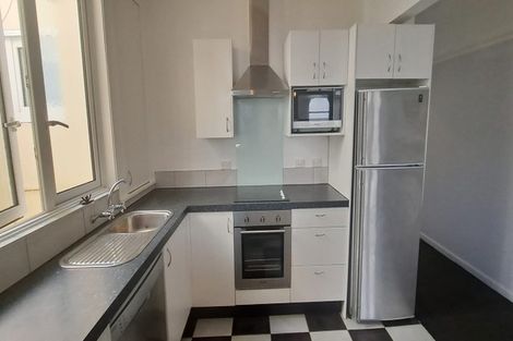 Photo of property in 34f5 Hawkestone Street, Thorndon, Wellington, 6011
