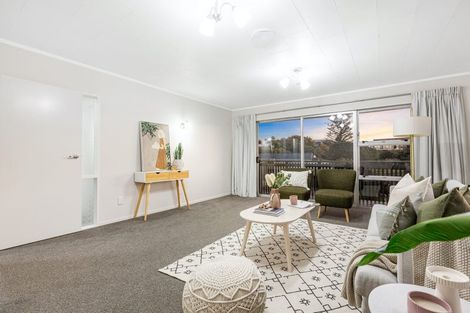 Photo of property in 5 Romesdale Road, Papakowhai, Porirua, 5024