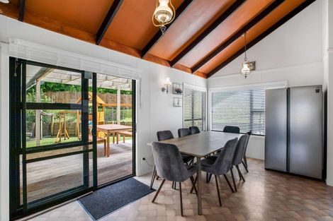 Photo of property in 3 Trosk Place, Waiuku, 2123