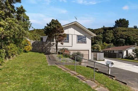 Photo of property in 16 Longitude Place, Whitby, Porirua, 5024