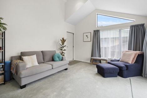 Photo of property in Miramar Villas, 22/3u Byron Street, Miramar, Wellington, 6022