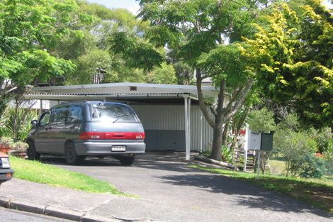 Photo of property in 1/26 Ludlow Terrace, Totara Vale, Auckland, 0627
