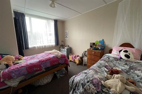 Photo of property in 82- 84 Queen Street, Westport, 7825