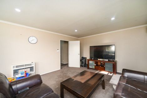 Photo of property in 34 Geneva Terrace, Kelvin Grove, Palmerston North, 4414
