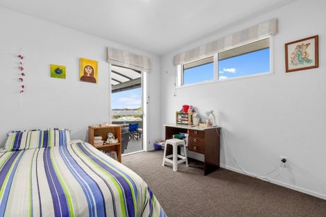 Photo of property in 32 Fairfax Crescent, Pyes Pa, Tauranga, 3112