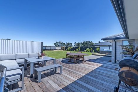 Photo of property in 13 Huntaway Lane, Dunsandel, 7682