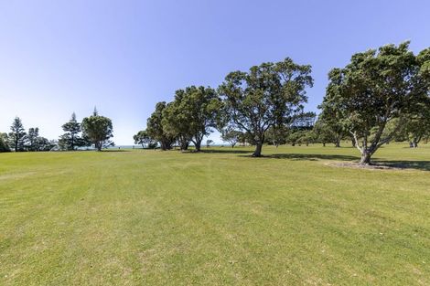 Photo of property in 59 Fifth Avenue, Urenui, 4377