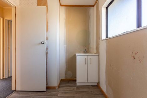 Photo of property in 90 Fergusson Street, Woodville, 4920