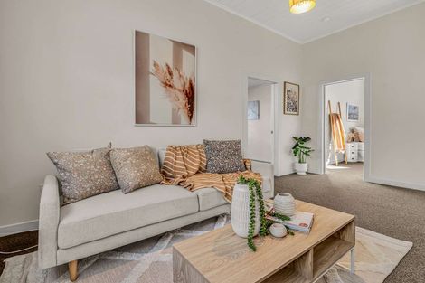Photo of property in 5 Barrack Street, Whanganui, 4500