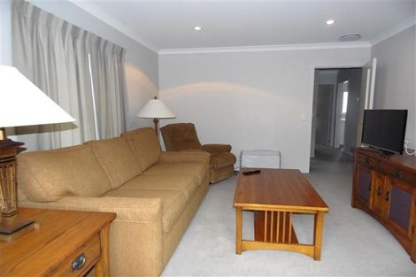 Photo of property in 25 Mauldeth Terrace, Churton Park, Wellington, 6037