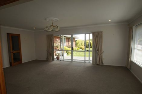 Photo of property in 3 Riverton Terrace, Halswell, Christchurch, 8025