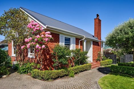 Photo of property in 2 Jutland Street, Waterloo, Lower Hutt, 5011