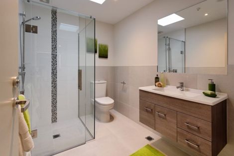 Photo of property in 86 Hobsonville Point Road, Hobsonville, Auckland, 0616