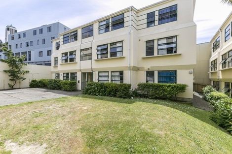 Photo of property in Te Awhina Apartments, 19/22u Sussex Street, Mount Cook, Wellington, 6021