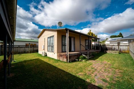 Photo of property in 7 Saint Lukes Place, Bader, Hamilton, 3206