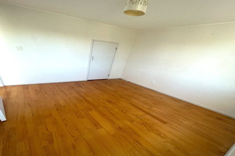 Photo of property in 19 Finlow Drive, Te Atatu South, Auckland, 0610