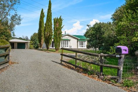 Photo of property in 124 Kanohi Road, Kaukapakapa, 0873