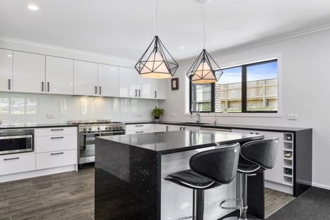 Photo of property in 3 Moira Close, Welcome Bay, Tauranga, 3175