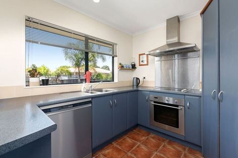 Photo of property in 10 Lamia Grove, Papamoa Beach, Papamoa, 3118