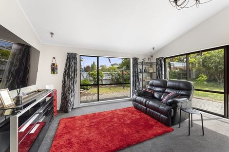 Photo of property in 9 Ludlow Place, Parklands, Christchurch, 8083
