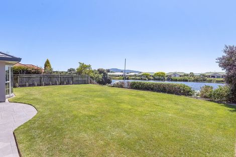 Photo of property in 10 Glen Loch Place, Paraparaumu, 5032