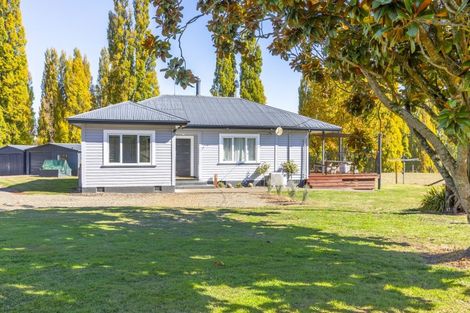 Photo of property in 472 Maharakeke Road, Waipukurau, 4281