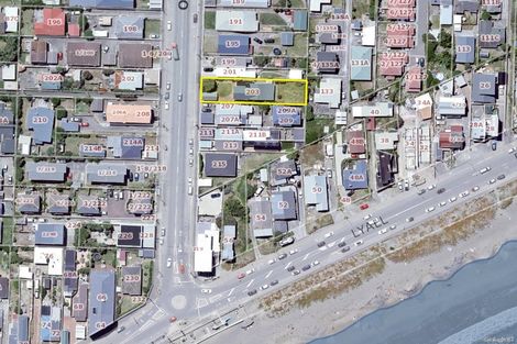 Photo of property in 203 Onepu Road, Lyall Bay, Wellington, 6022