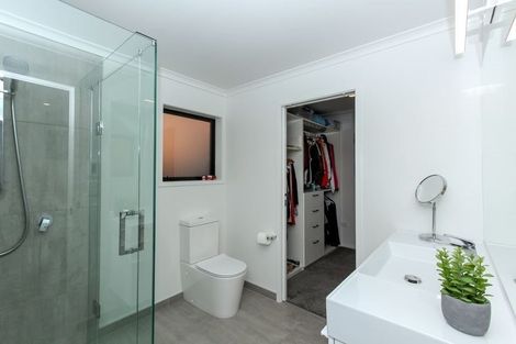 Photo of property in 6 Francis Douglas Drive, Westown, New Plymouth, 4310