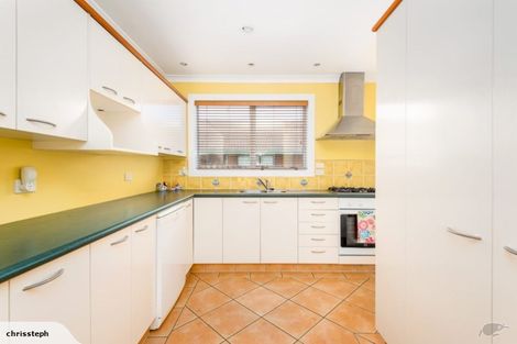 Photo of property in 18 Heathglen Avenue, Parklands, Christchurch, 8083