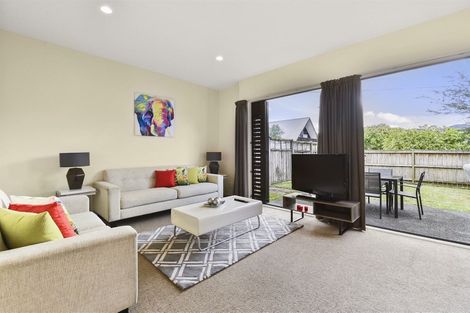 Photo of property in 16/11 The Avenue, Albany, Auckland, 0632