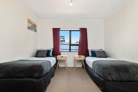 Photo of property in 6 Pitau Road, Mount Maunganui, 3116