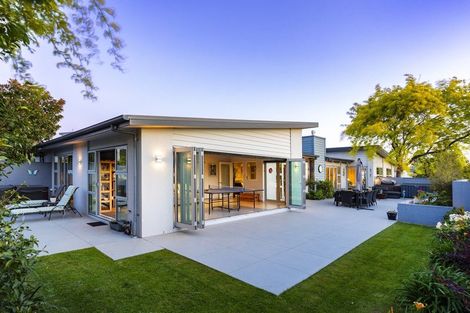 Photo of property in 2 Hemingway Place, Spencerville, Christchurch, 8083