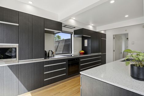 Photo of property in 18 Estuary Crescent, Fairfield, Dunedin, 9018