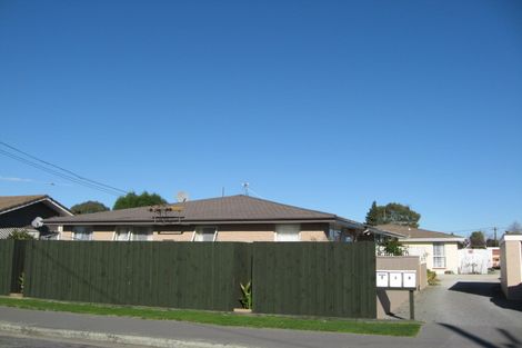 Photo of property in 1/24 Richill Street, Belfast, Christchurch, 8051