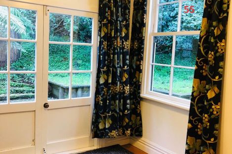 Photo of property in 55 Garden Road, Northland, Wellington, 6012