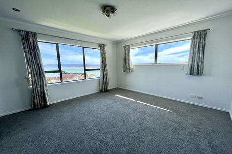 Photo of property in 34 Telstar Place, Beach Haven, Auckland, 0626