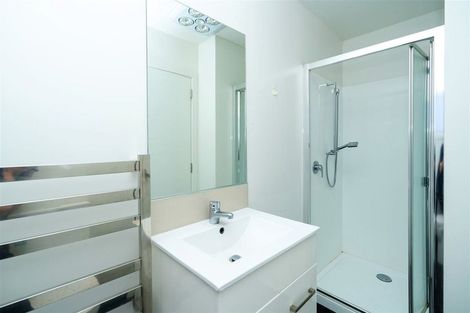 Photo of property in 1u3 June Place, Hamilton East, Hamilton, 3216