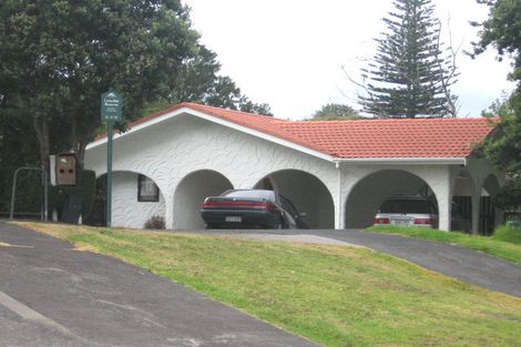 Photo of property in 32b Neal Avenue, Glenfield, Auckland, 0629