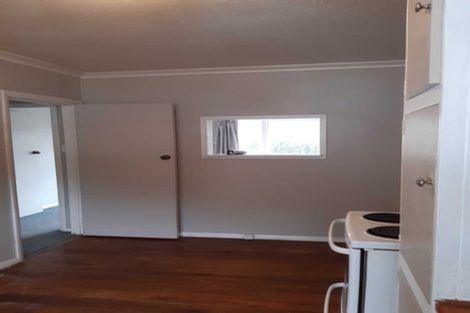 Photo of property in Peregrine Flats, 3/81 Ward Street, Wallaceville, Upper Hutt, 5018