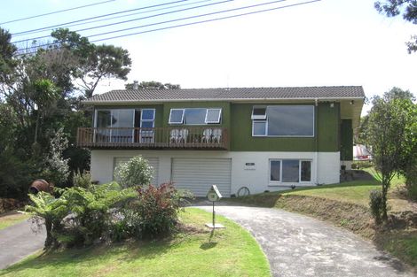Photo of property in 41 Neptune Avenue, Beach Haven, Auckland, 0626