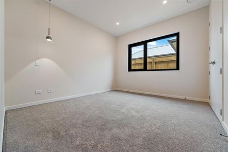 Photo of property in 23 Whakairo Crescent, Gulf Harbour, 0930