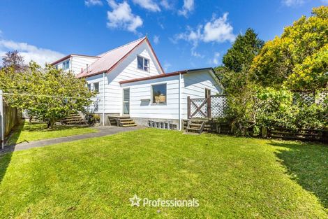 Photo of property in 2 Fenchurch Grove, Stokes Valley, Lower Hutt, 5019
