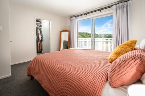 Photo of property in 20b Rarangi Way, Owhiro Bay, Wellington, 6023