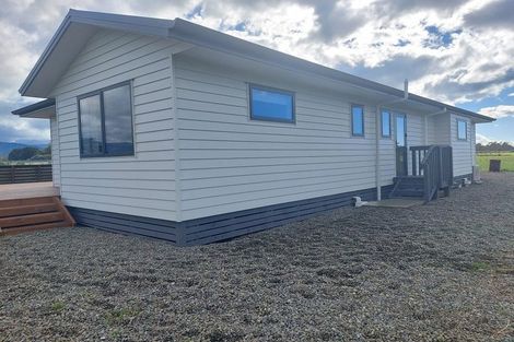 Photo of property in 2520 State Highway 2, Ahikouka, Greytown, 5794