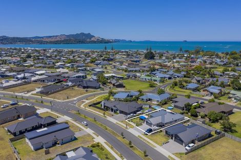 Photo of property in 120 Kupe Drive, Whitianga, 3510
