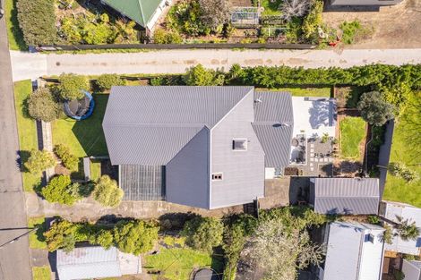 Photo of property in 2 Gonville Avenue, Gonville, Whanganui, 4501