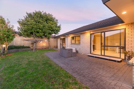 Photo of property in 20 Caragh Place, East Tamaki, Auckland, 2016