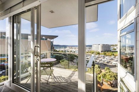 Photo of property in Piermont Apartments, 6e/82 Cable Street, Te Aro, Wellington, 6011